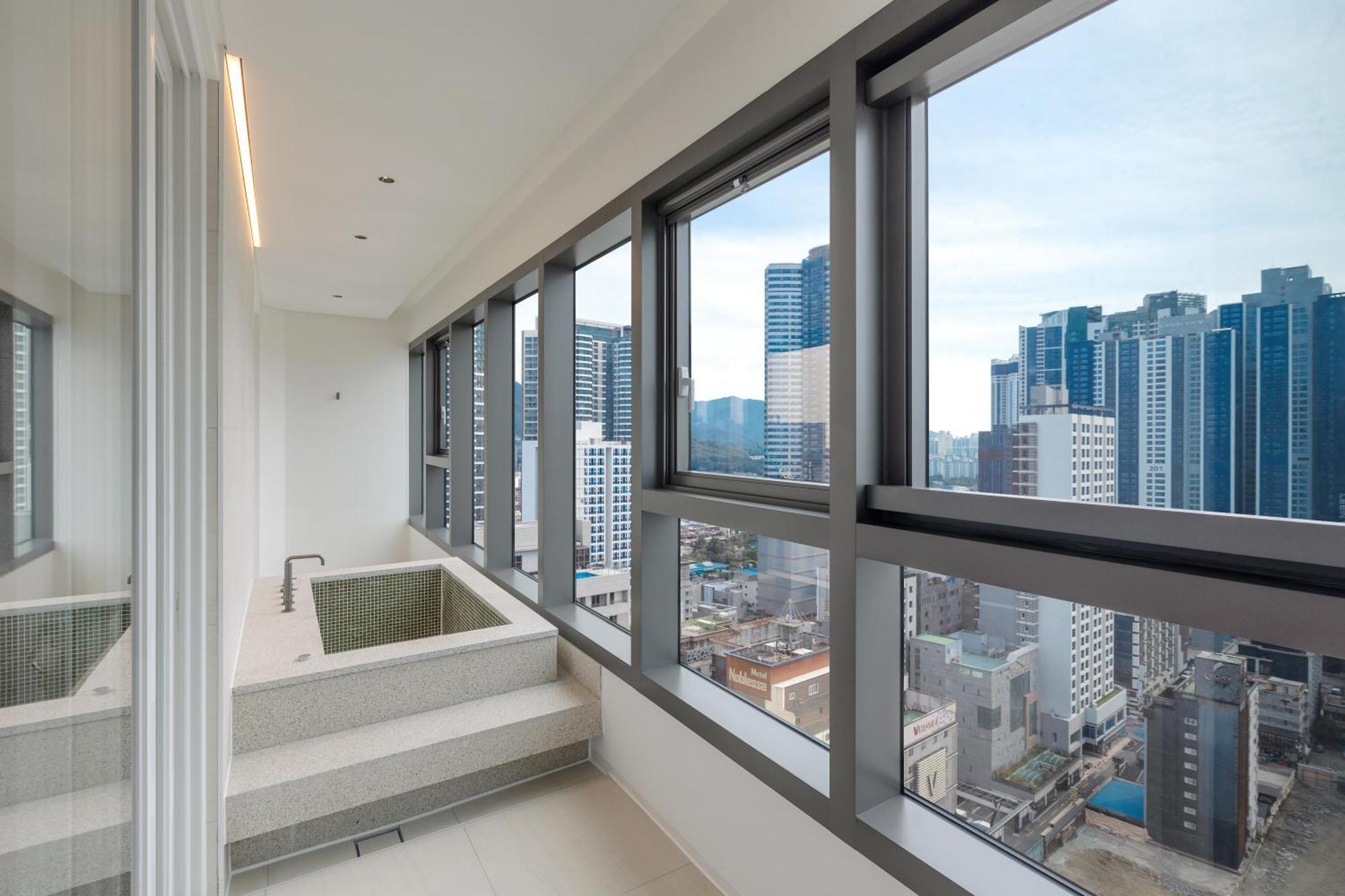 Newcz Haeundae Residence ปูซาน ภายนอก รูปภาพ